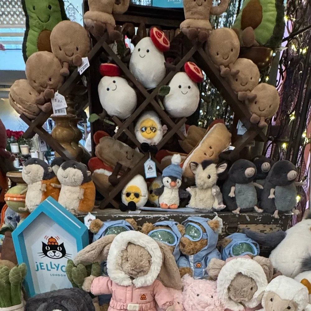 Jellycat Amuseables Hot Dog - Picture 4 of 4